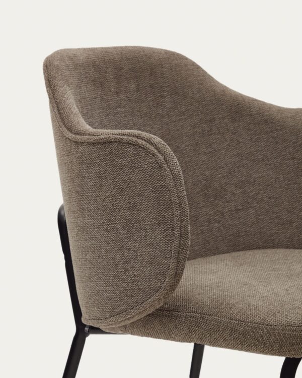 Chaise Yunia marron avec pieds en acier
