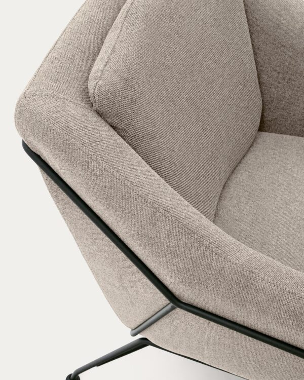 Fauteuil Brida beige et pieds en acier