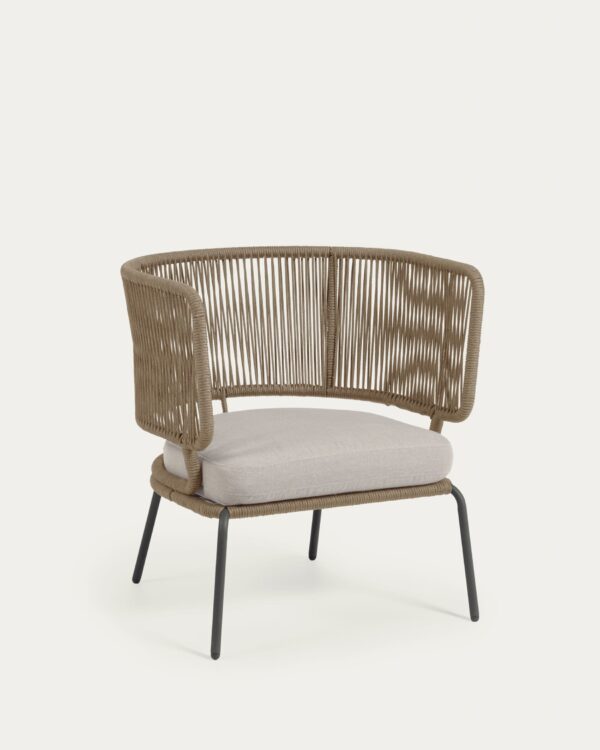Fauteuil Nadin en corde beige et pieds en acier