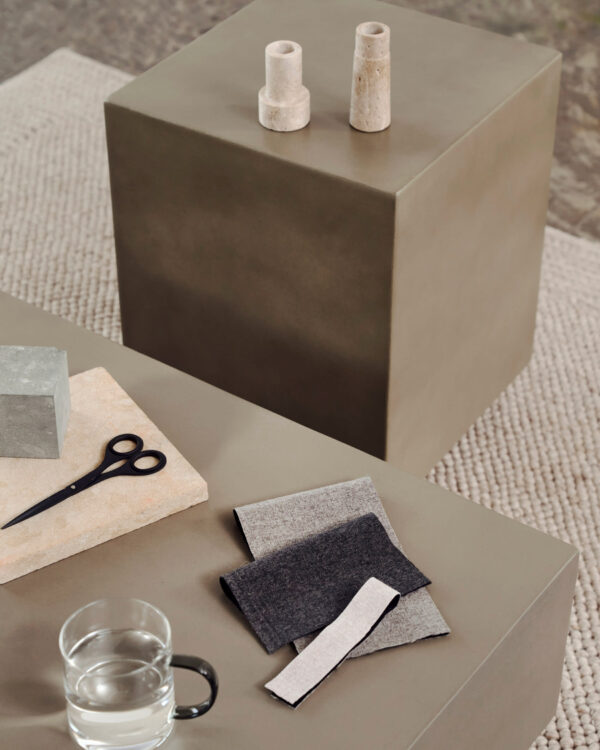 Table d'appoint Rustella en ciment (3) Table d'appoint Rustella en ciment